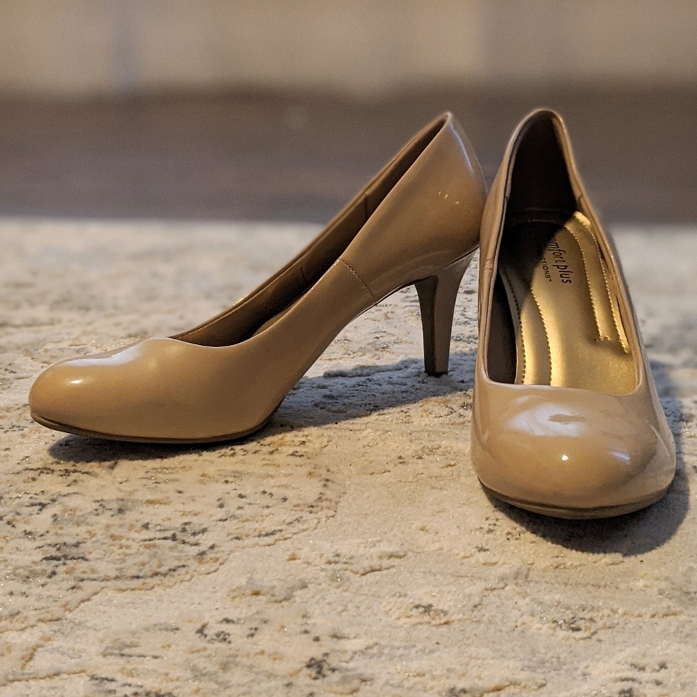 👠Beige Heels